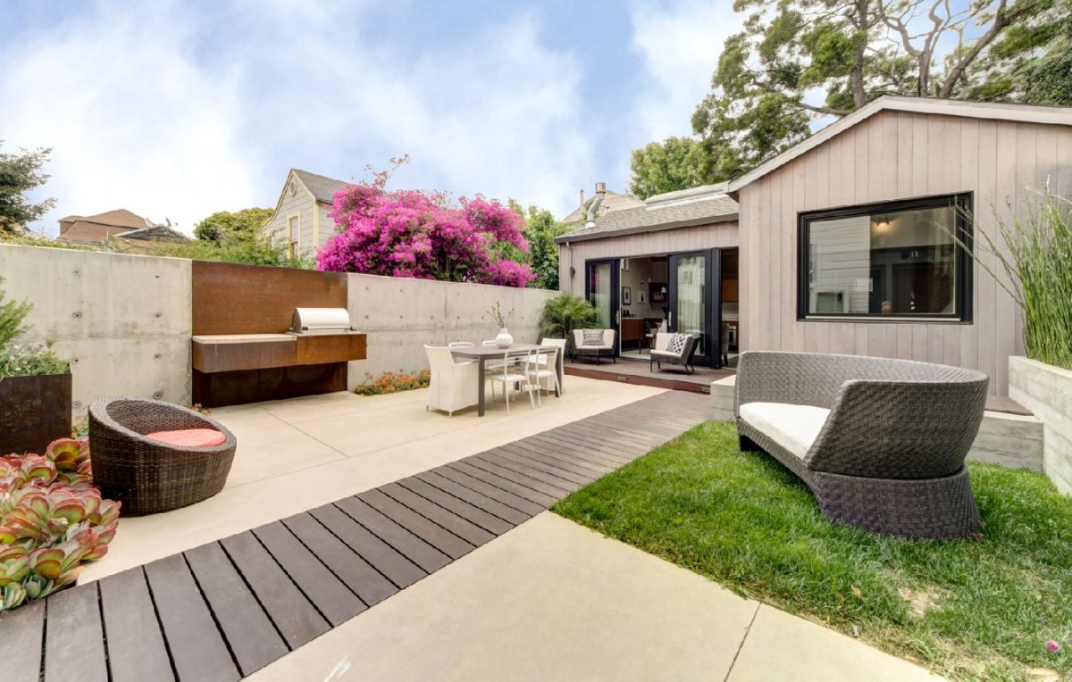there-are-several-outdoor-patios