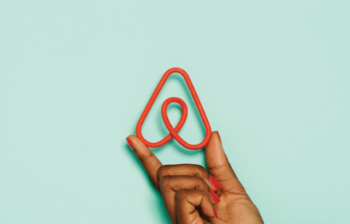 immagine logo Airbnb