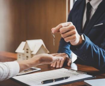 agente_immobiliare_giusto