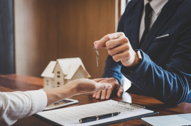 agente_immobiliare_giusto