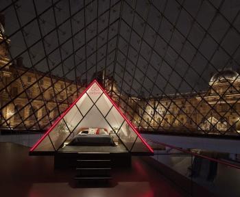 Una notte al museo? Sì, si può. E il museo in questione è proprio il Louvre di Parigi