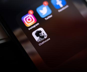 Tecnologie: arriva Clubhouse, il social dei messaggi vocali