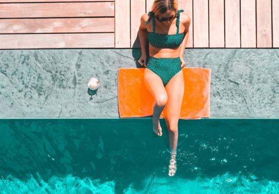 5 motivi per comprare una casa con piscina: perché conviene
