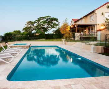 Casa con piscina