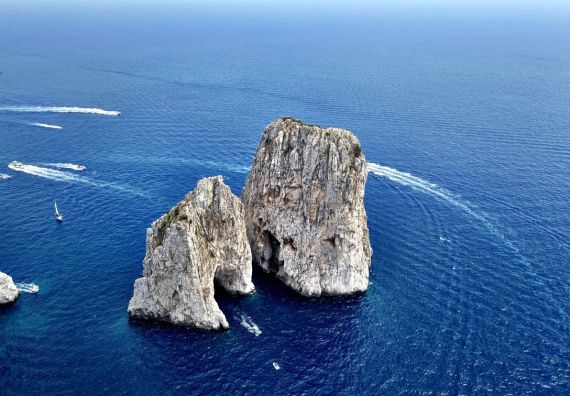villa de sica venduta capri
