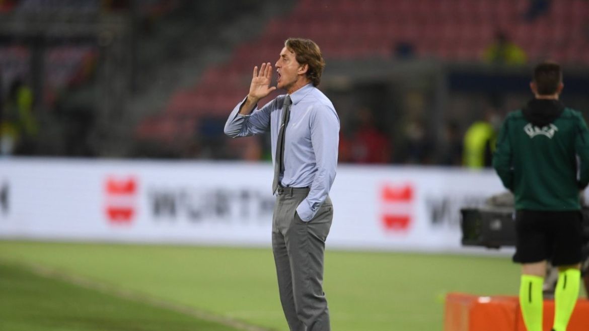 dove vive mancini
