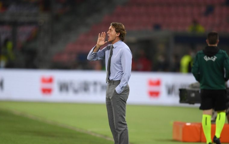 dove vive mancini